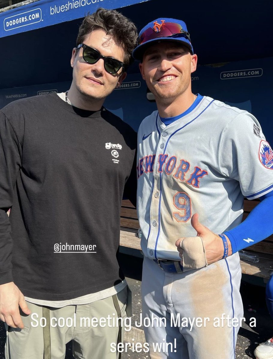 Brandon Nimmo met John Mayer after today’s win in LA (via IG/bnimmo24)