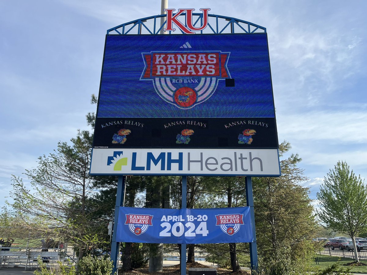 CoachJRusthoven's tweet photo. No better way to prepare for the stretch run of the season than at the @KU_Relays. Big improvements and in another Elite field. So proud of this girl! Huge deal to make the finals and come home with hardware in one event, let alone both events. Great momentum to build on! #LND https://t.co/dKc4caBJp5