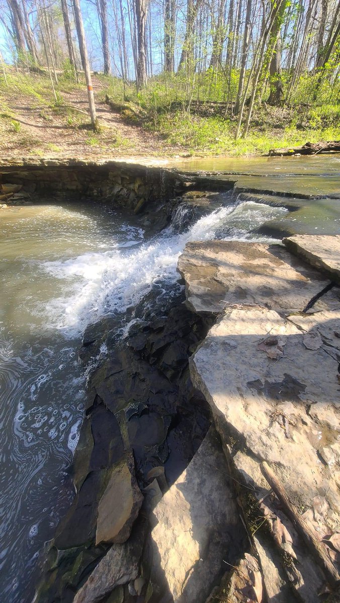 mdpilgrim's tweet photo. Waterfalls in Wabash County! #Trolleyno85 #Trolleytour #VisitWabashCounty https://t.co/tlOU2S0T0L