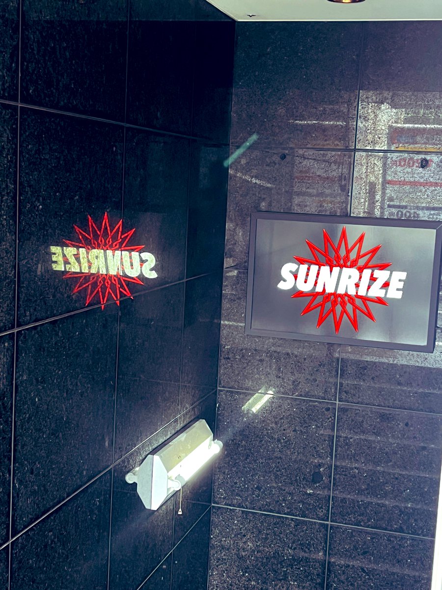 longtomoroe's tweet photo. お久しぶりです
よろしくお願いします
#両国SUNRIZE https://t.co/lRVR3fArIn