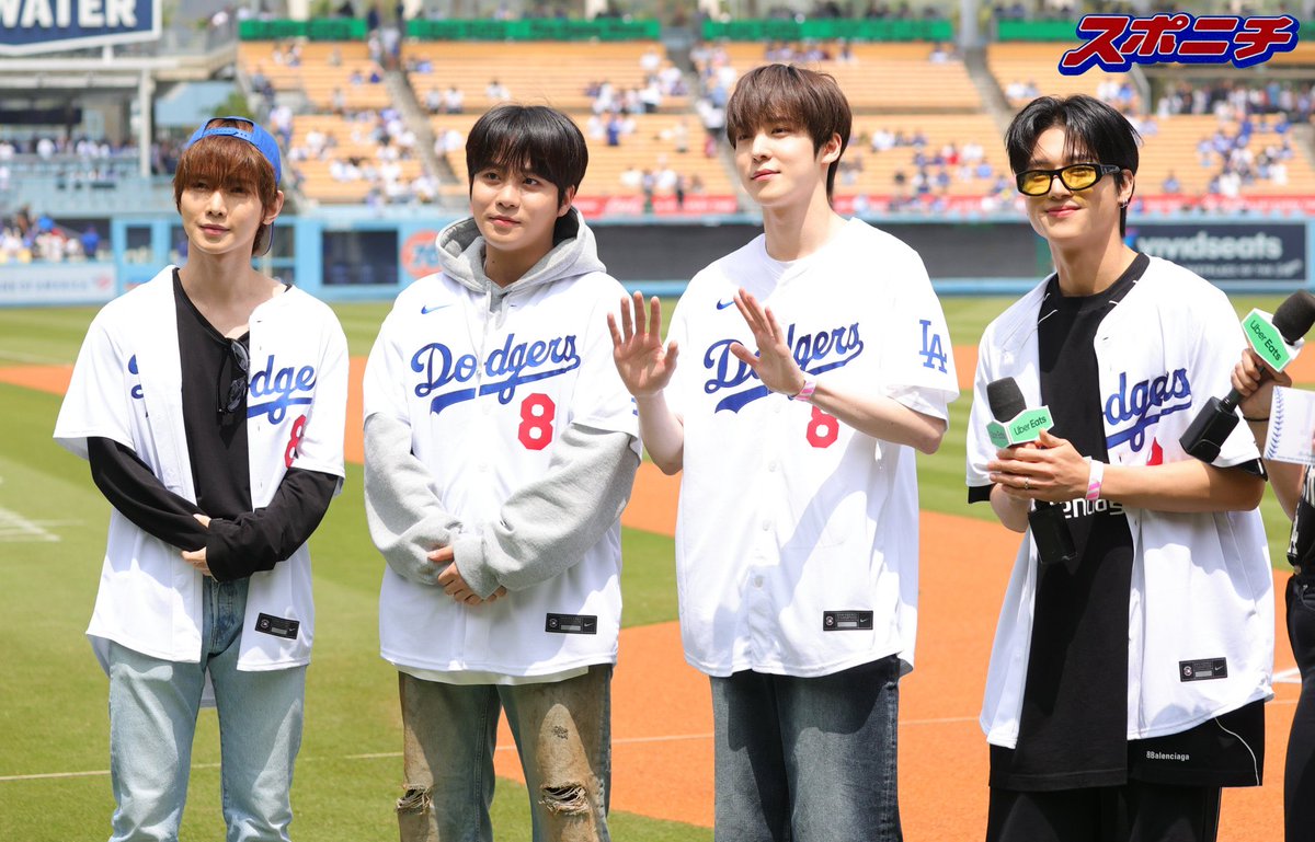 tinyhongs's tweet photo. they all look so boyfriend imsickkk https://t.co/hmlbuZwrFj