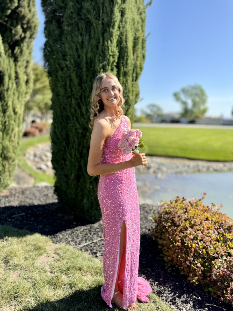 ❤️❤️
Beautiful day for Prom