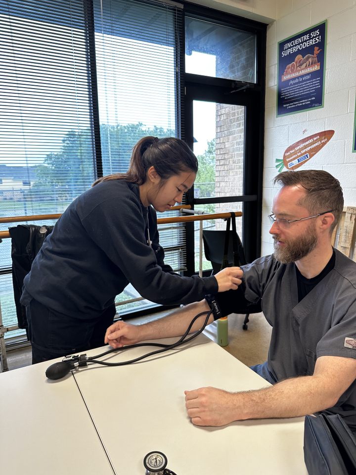 CrompyDO's tweet photo. Great #WalkWithADoc this morning @RiseLvt 🤩 mini health fair today indoors to stay out of rain! Come #walk with us next month May 18th!
#wwad #TCOM https://t.co/OC9mPNcqG7
