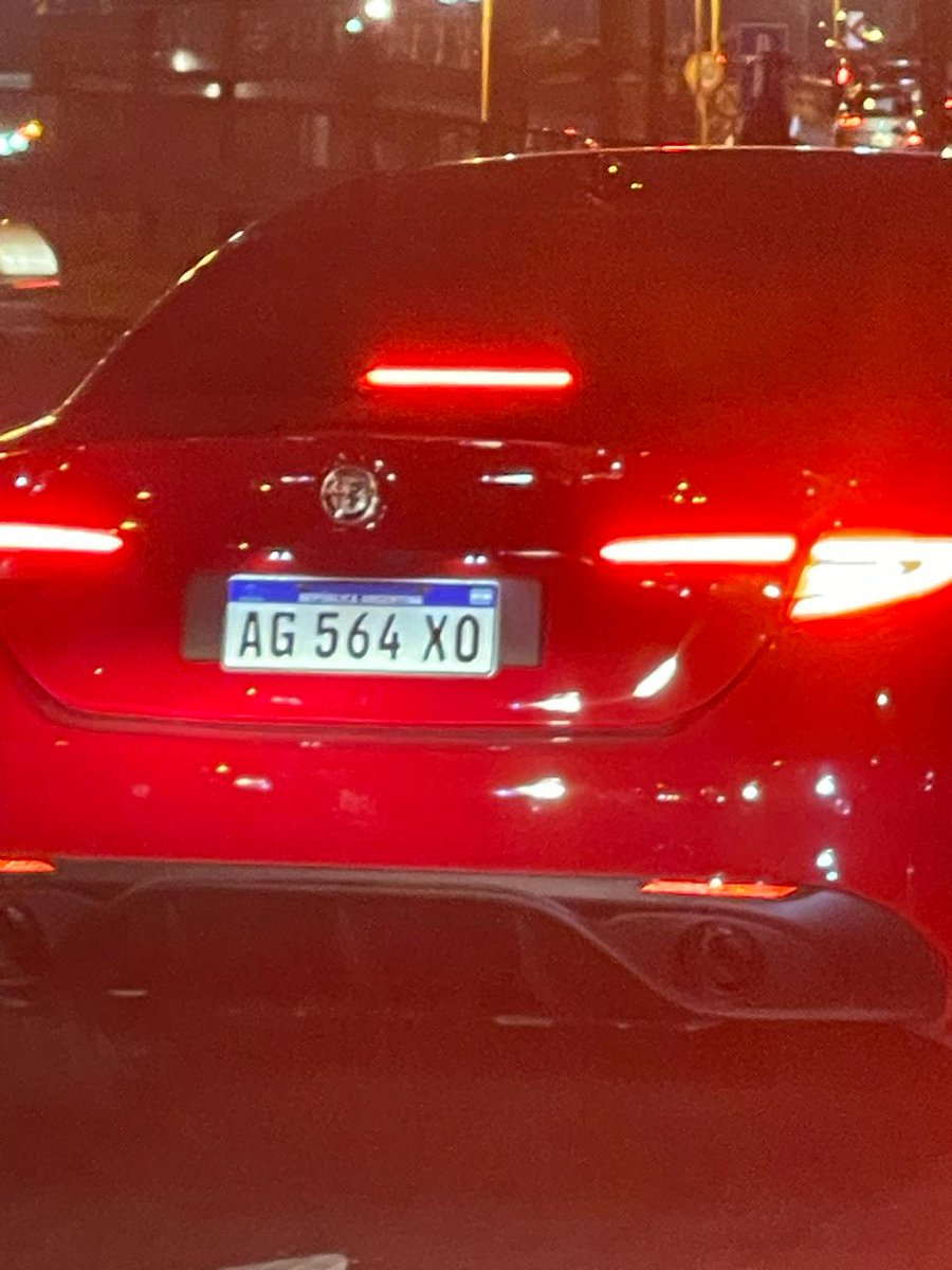 Hublina's tweet photo. @LocosxPatentes tenemos punta de nuevos???? https://t.co/zsTB0QCnnX