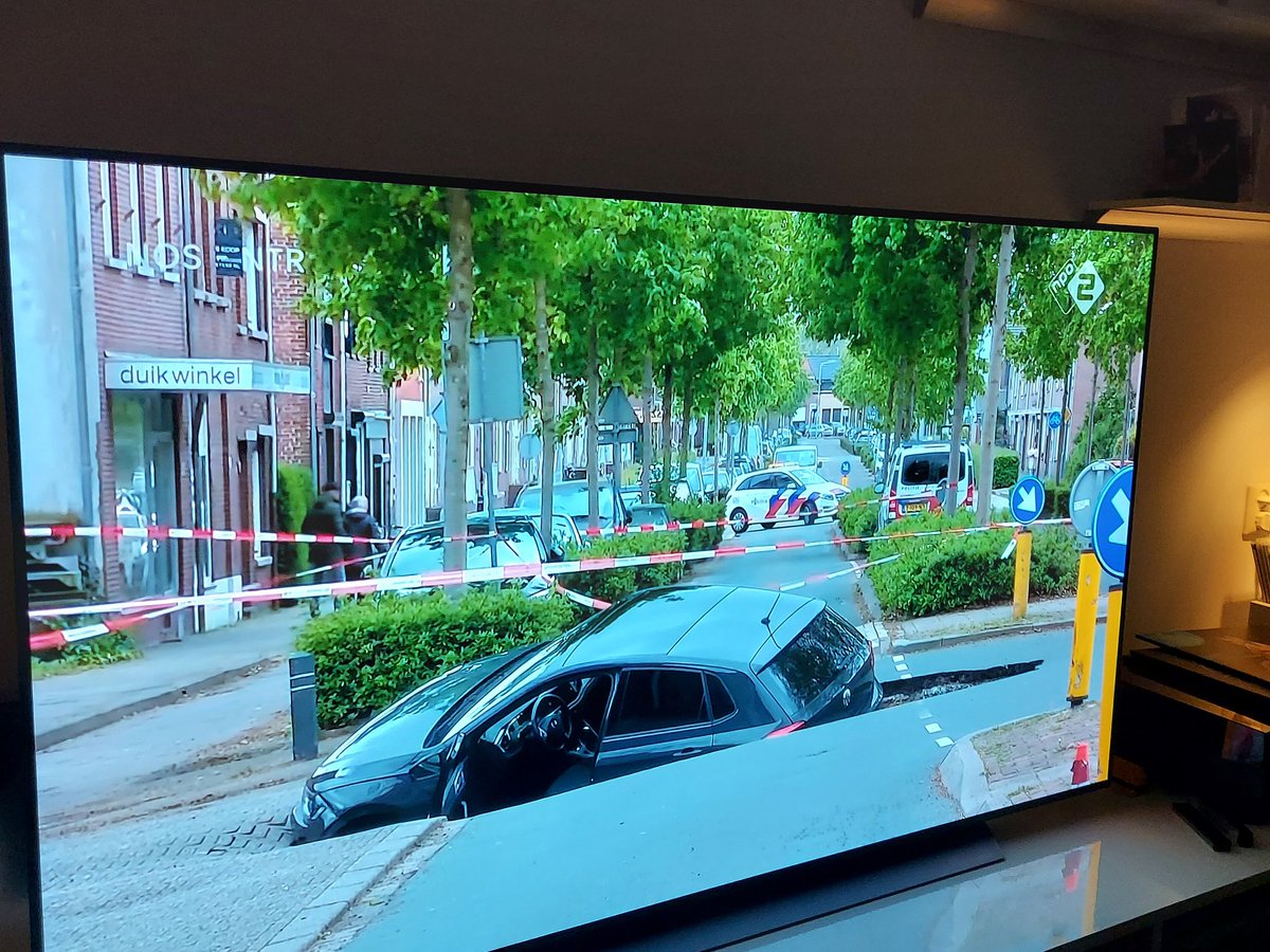 Sinkhole bij duikwinkel🤐