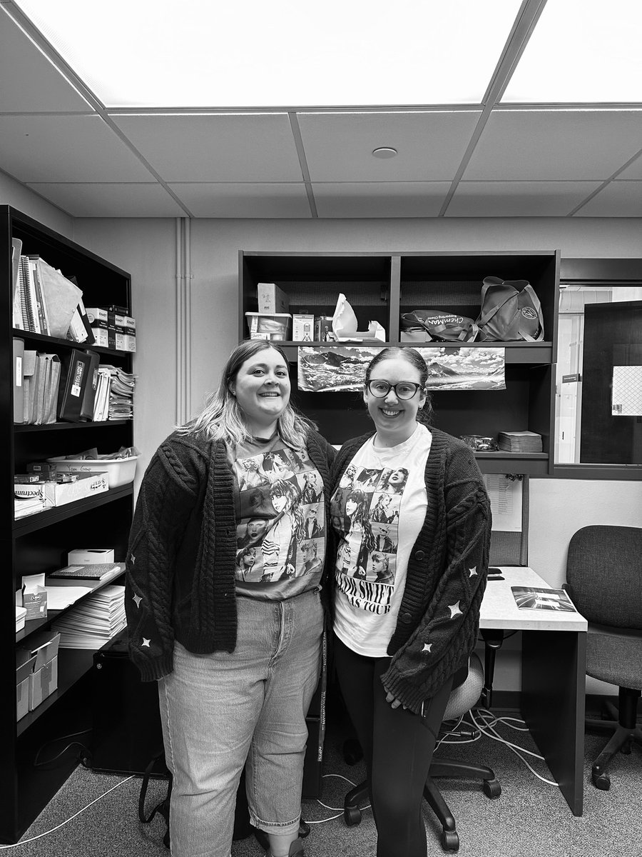 submitting our manuscripts to the tortured chemists department. #yoonlabswifties #TTPD