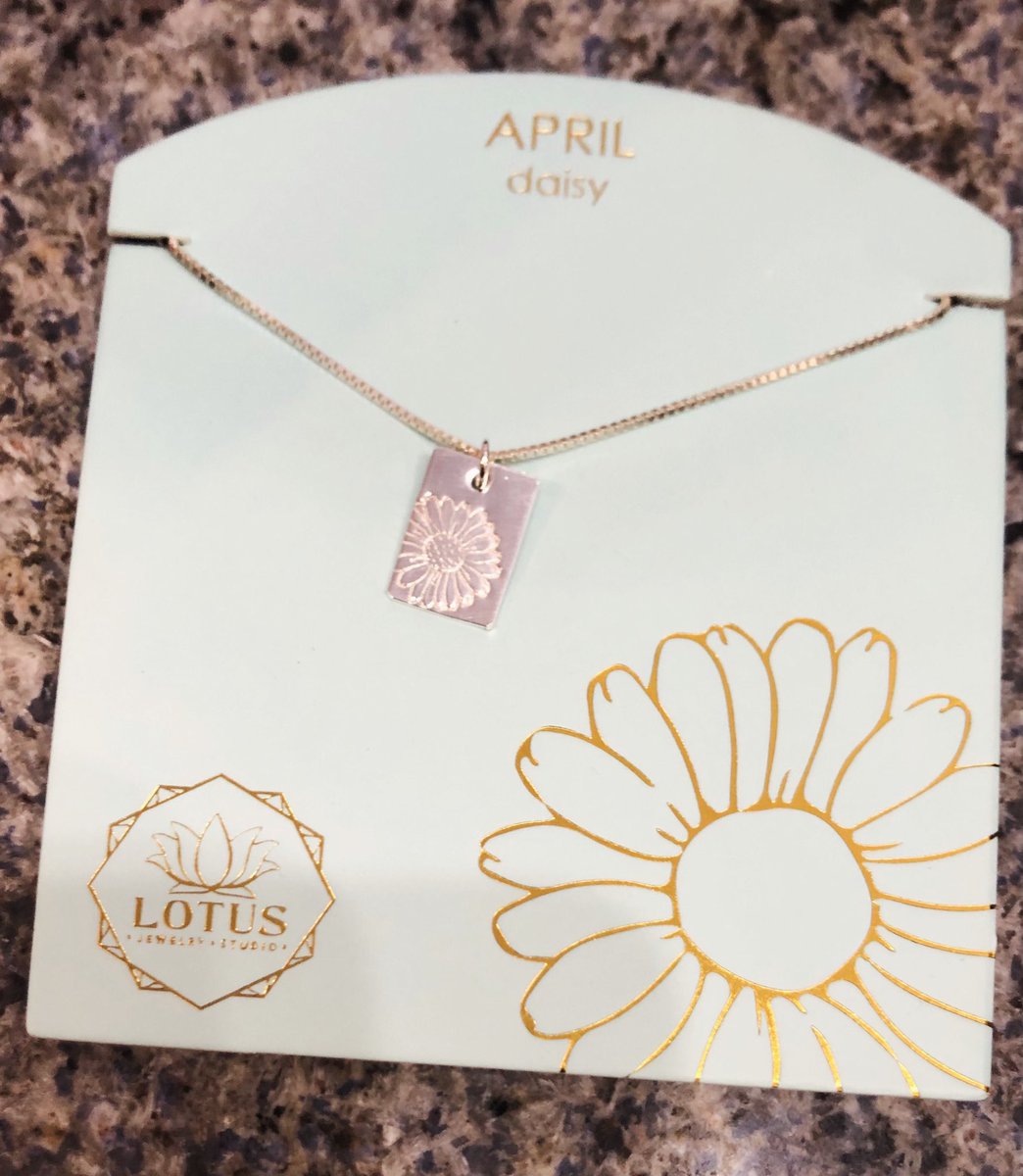 Happy Birthday April Babes 🥳 Did you know the daisy is your birth month flower?! #GiftGivingSimplified #Gifts #GiftShop #ShopLocal #CaldwellNJ 🇺🇸 #SmithCoGifts 💙