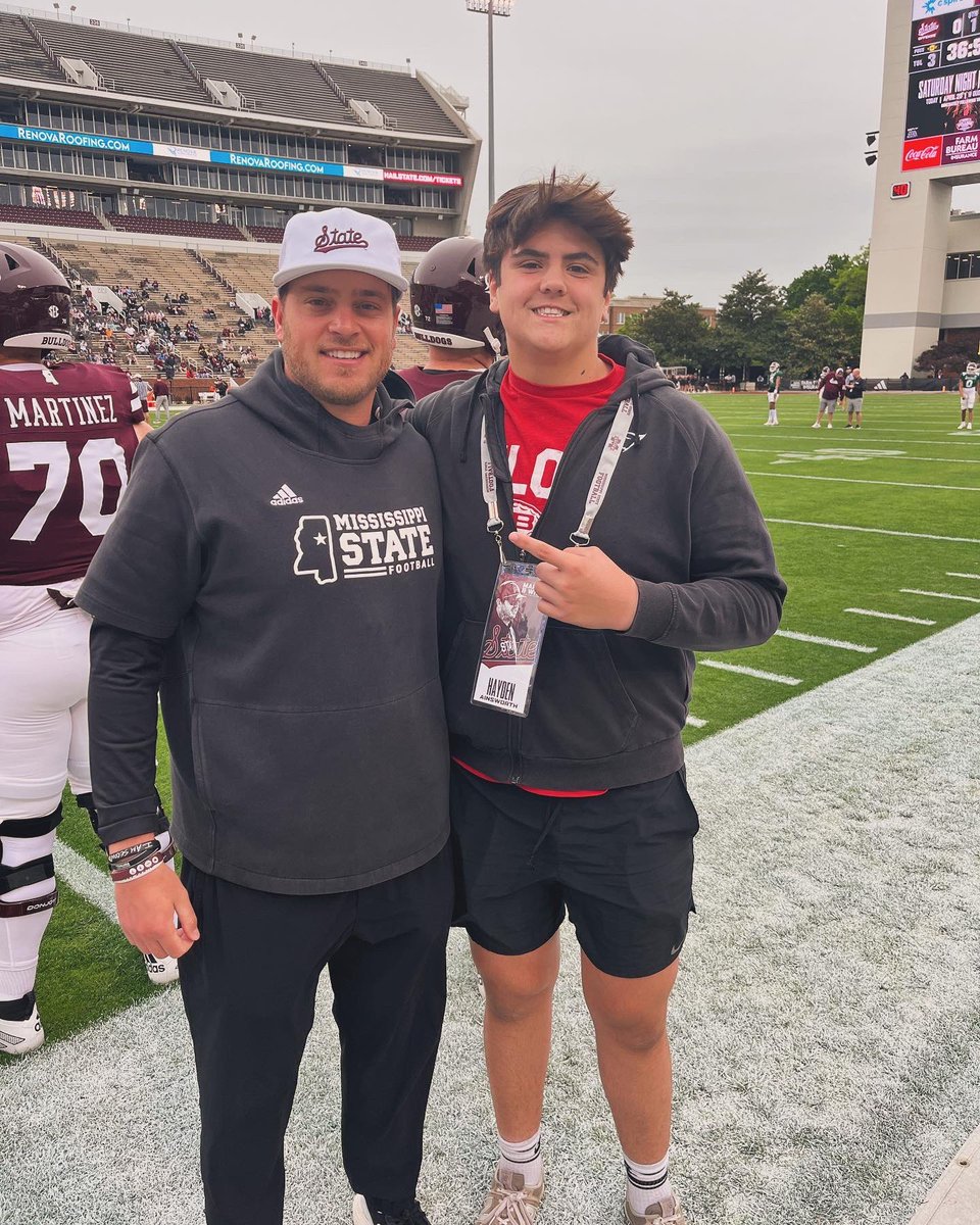 Great time at @HailStateFB this Saturday. Thank you to @Jay_Clem_ for the invite. Ready to see them again this summer! #AGTG @MacCorleone74 @PrepRedzoneMS @CoachCKennedy @JameyDubose @BiloxiFB @BiloxiAthletics @Thescottlashley @Coastfootball @_GabrielMyles @WillieGayJr