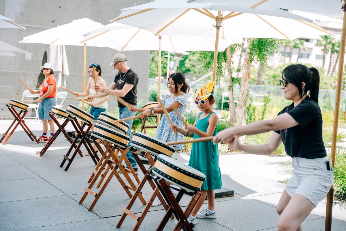 MusicCenterLA's tweet image. We're looking forward to NEXT Saturday for our 3rd annual Very Special Arts Festival Family Day! ☀️🌳

From free performances to accessible artmaking activities, we'll be celebrating the artist in all of us! 🩰🎉 See you there! #allabilities #inclusivecommunity