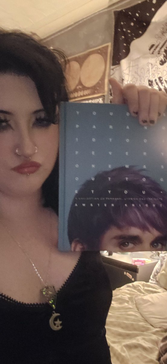 Starrfxcker's tweet photo. awsten my guy, ur book made it to Scotland so fast https://t.co/blKhWi3lhq