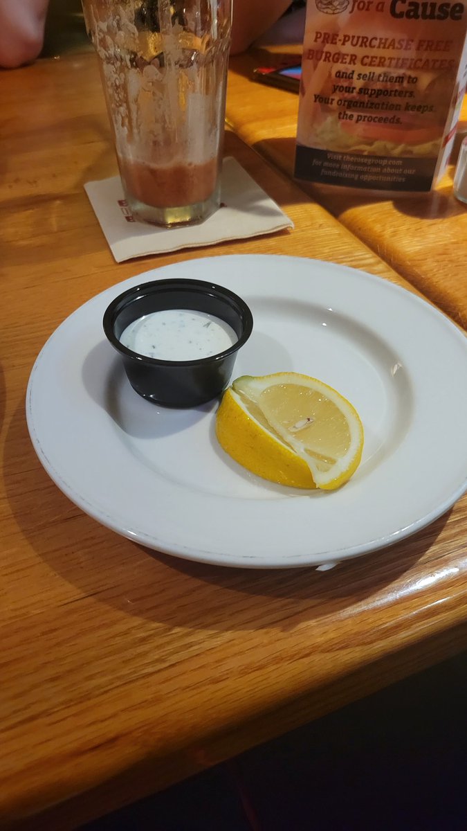 TechnicalJL's tweet photo. Fine dining. https://t.co/KlSWvdgF0w