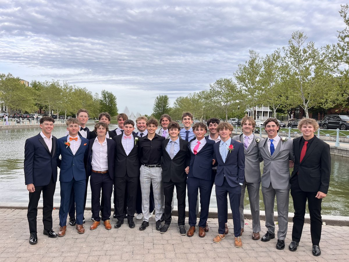 FZW Baseball tweet media