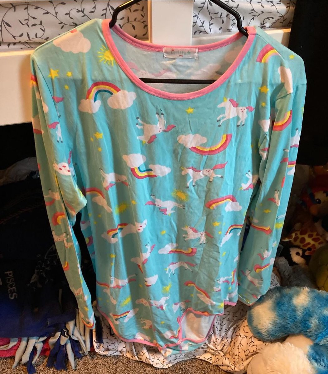 LittleToots1's tweet photo. Hi everyone!! My friend over on instagram is trying to sell these onesies!! There’s nothing wrong with them, he just doesn’t like the fit of them,, if you’re interested dm me and I’ll get you in contact
https://t.co/aHfhKxQoK0 https://t.co/0iQuiDJIJA