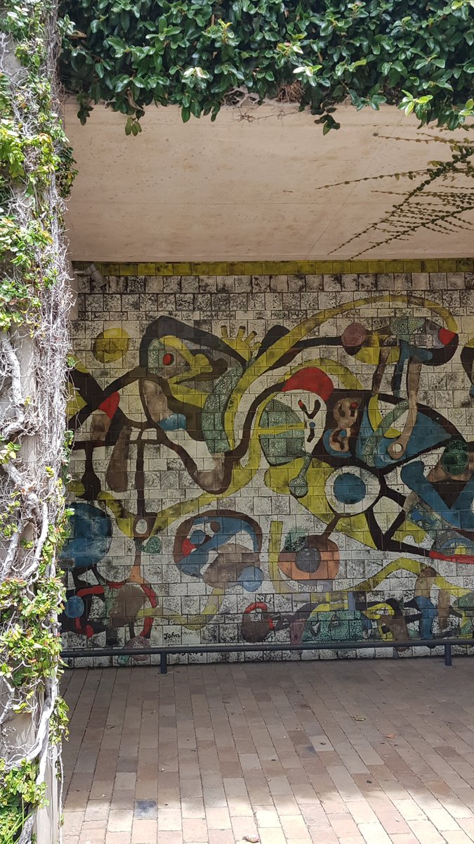 Did you ever notice the mural at Deakin Court on your way to class?