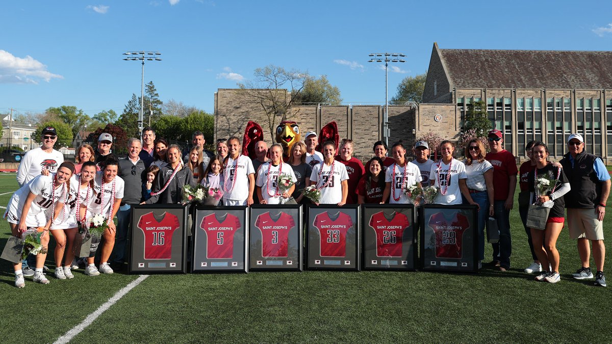 A dominant performance to send our seniors out in style 😎 #THWND | tinyurl.com/mpse8ctm