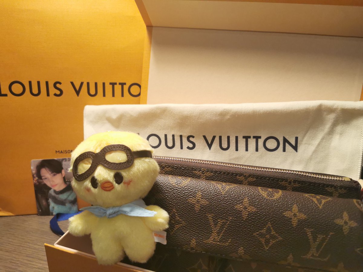 ✨For Louis Vuitton House Ambassador Felix💙

Happy🐣🐣🐣🐣🐣🐣🐣🐣🐣🐣

#Felix #FELIXxLouisVuitton #LouisVuitton #FelixImpact @LouisVuitton