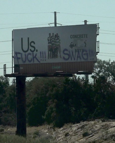Nettspend fans have tagged Lil Yacthy's coachella billboards 😭
