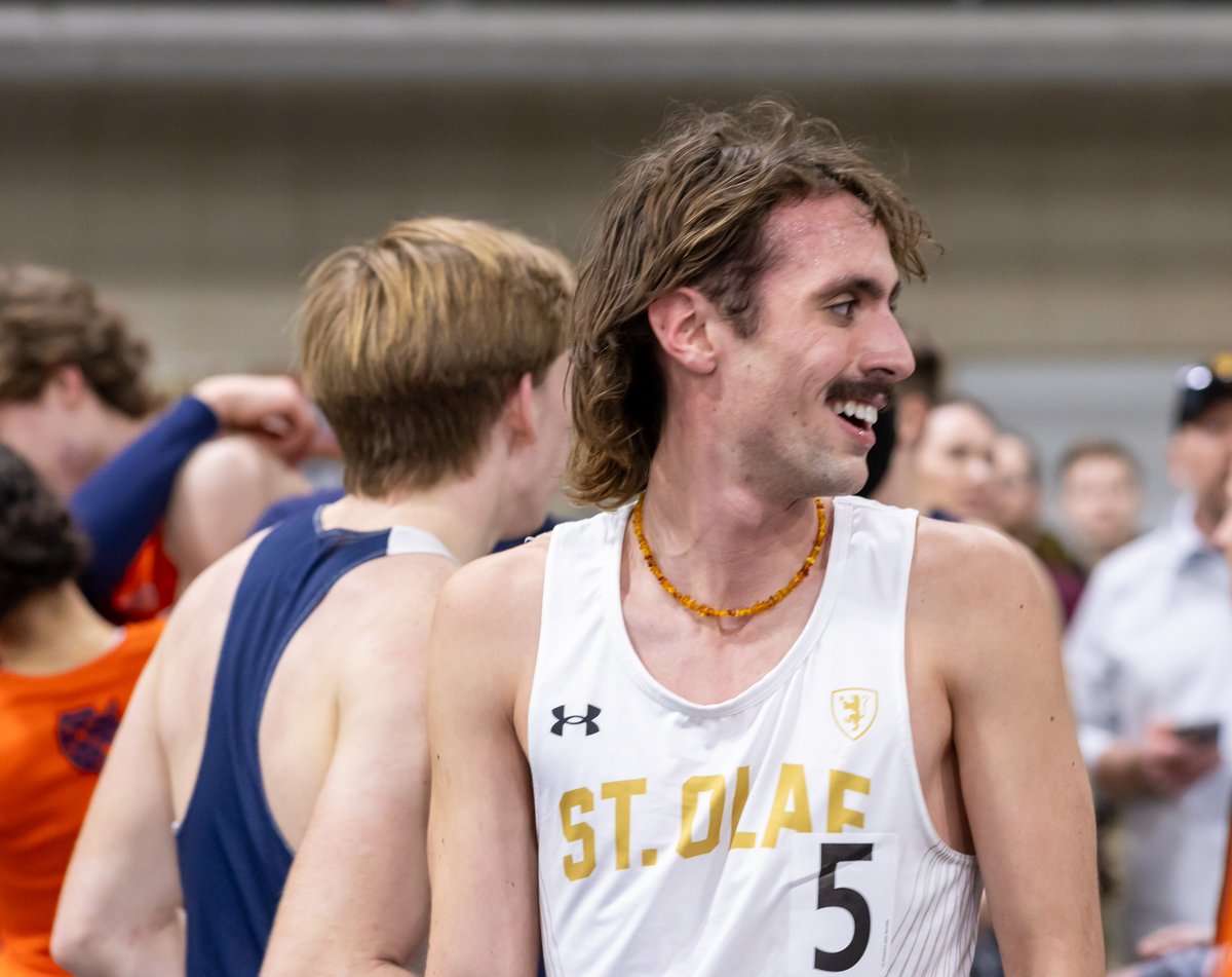 Ignatius Fitzgerald ran the #MIAC's second-fastest time this season in the 3,000-meter steeplechase to highlight @StOlafMXCTF's 14 top-two showings at the Carleton Relays! RECAP: athletics.stolaf.edu/news/2024/4/20… #UmYahYah | #OlePride | #d3tf