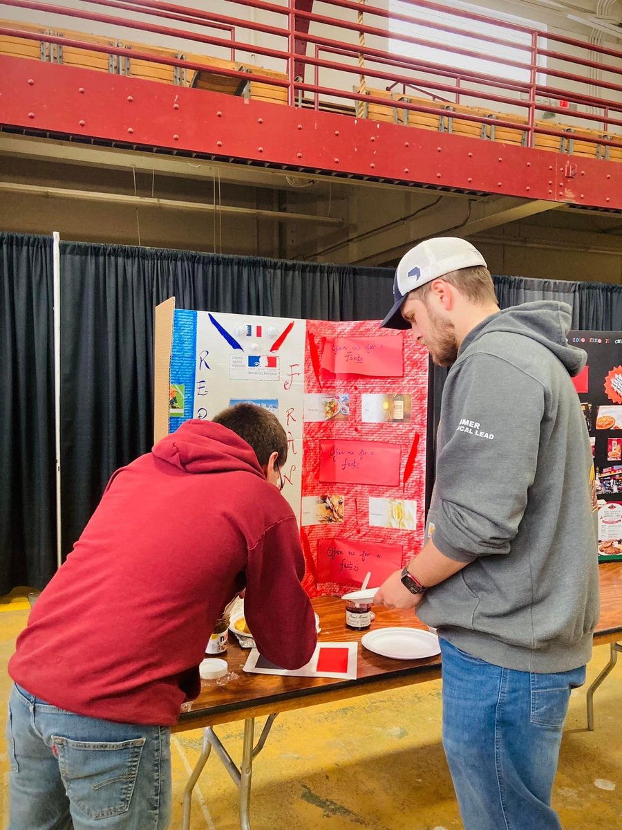 CMUISO's tweet photo. 2024 International Cultural EXPO Highlights: Country Displays (PART 3) !
🇲🇳•🇲🇬•🇫🇷•🇨🇴
-
-
-
#CMUISO #internationalstudents #cultural #culturalexpo #cmich #centralmichiganuniversity https://t.co/QCxHIFMASa