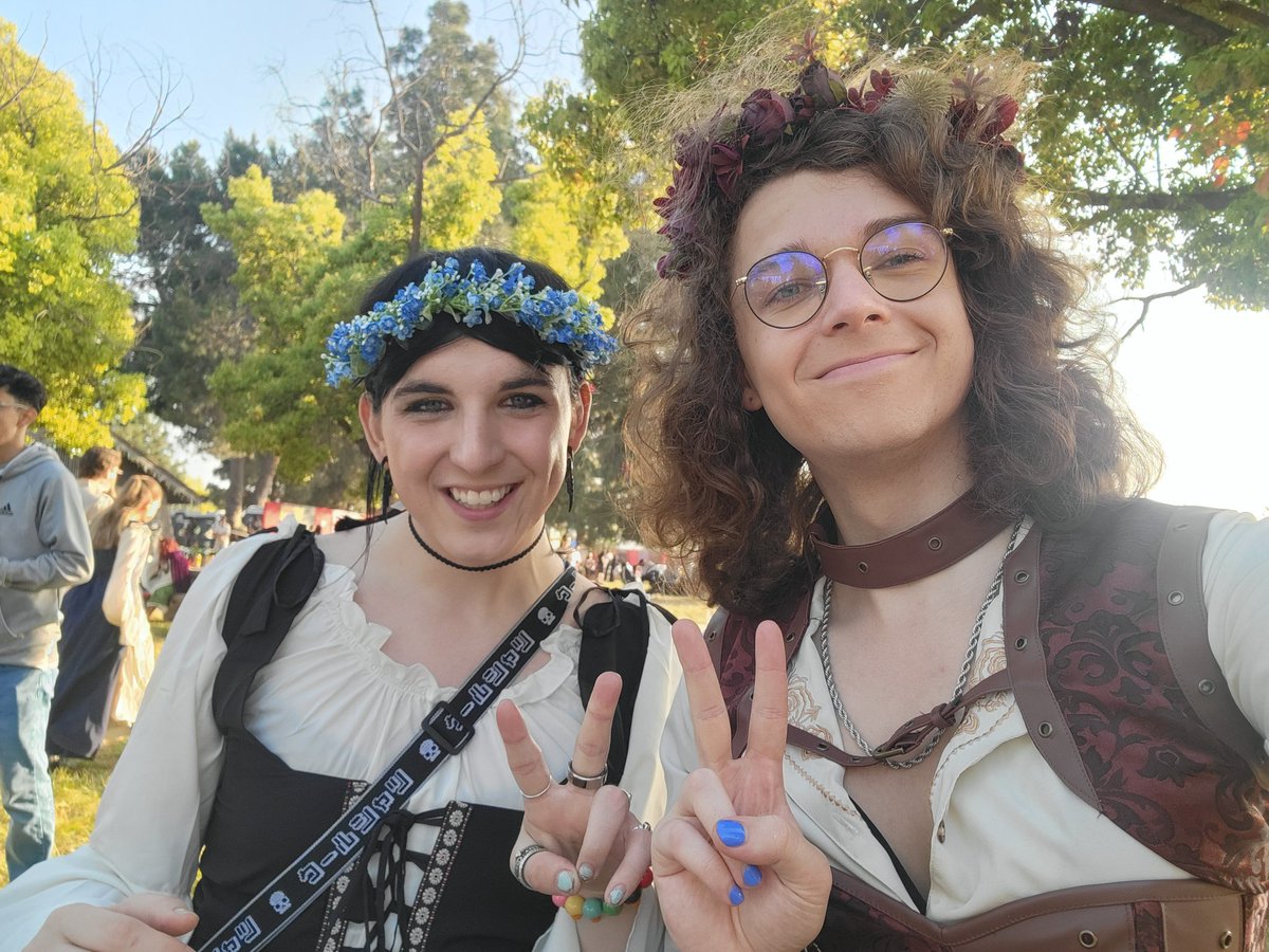 I wore a corset for hours in the LA heat, but my first Ren Faire was so much fun! 👑