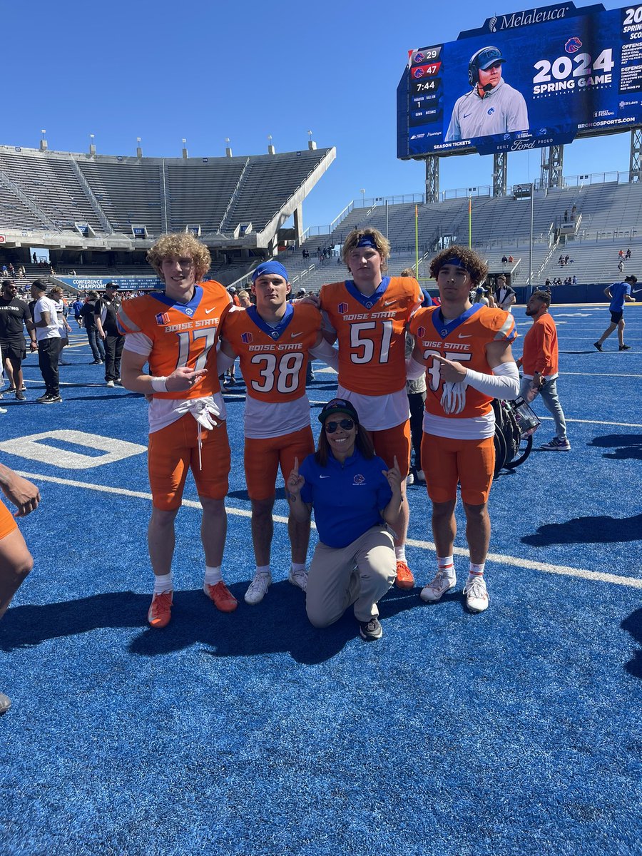 Sháona Renczkowski tweet media