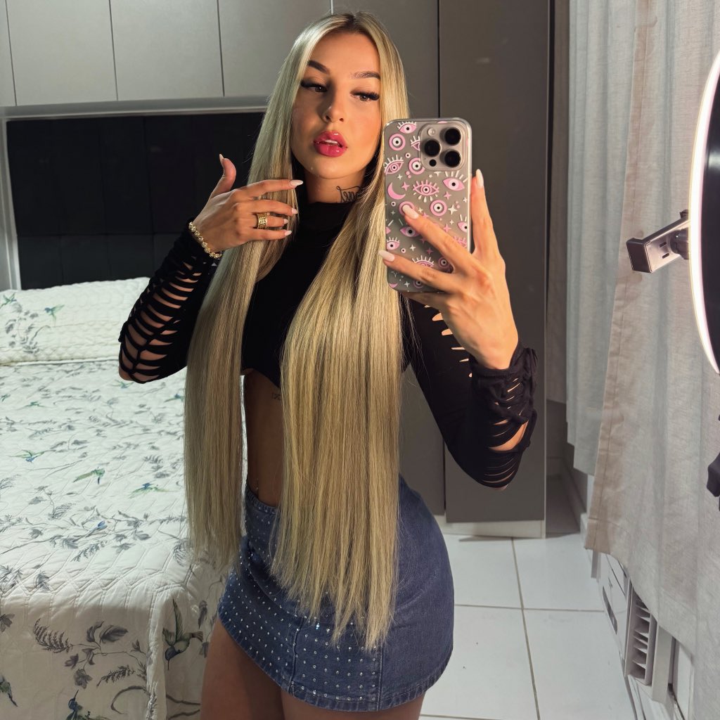 coradinicolee's tweet photo. No filter🫠 https://t.co/dN2TwLJuCQ