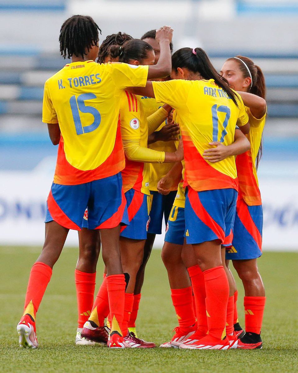 ¡Las mujeres de Colombia vuelven a hacer historia! La victoria 2-1 de la ‘Tricolor’ sobre Brasil en el Sudamericano Sub-20 que se cumple en Ecuador llena de mucha alegría y nos pone a soñar. ¡Qué grandes! ¡Qué orgullo! ¡Felicitaciones! 👏🏼👏🏼👏🏼