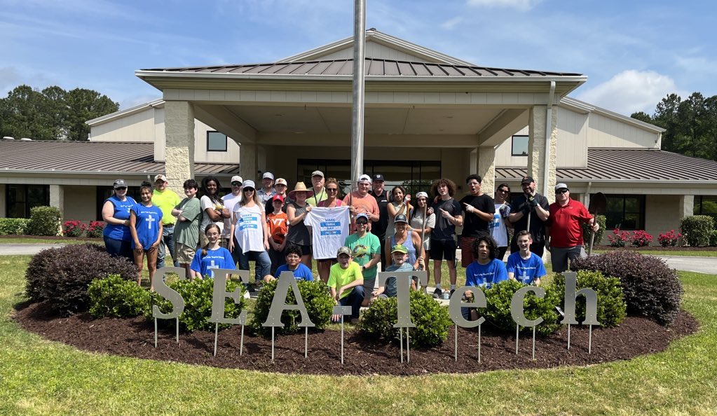 Wondering why Rick Kukor is deserving of the <a href="/NewHanoverCoSch/">New Hanover County Schools</a> #TOY? This is his day off and here he is rallying the troops to beautify our school grounds. We are all better for knowing Mr. Kukor! <a href="/ncseatech/">SEA-TECH</a>