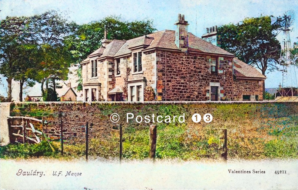 postcard13's tweet photo. Gauldry
Auld Fife Kirk and Manse
Todays Auld Kirk for Sunday the UF at Gauldry along with fine manse
#Fife
#AuldFifeKirk
#Gauldry
#oldpostcards https://t.co/6NRWhljS0T
