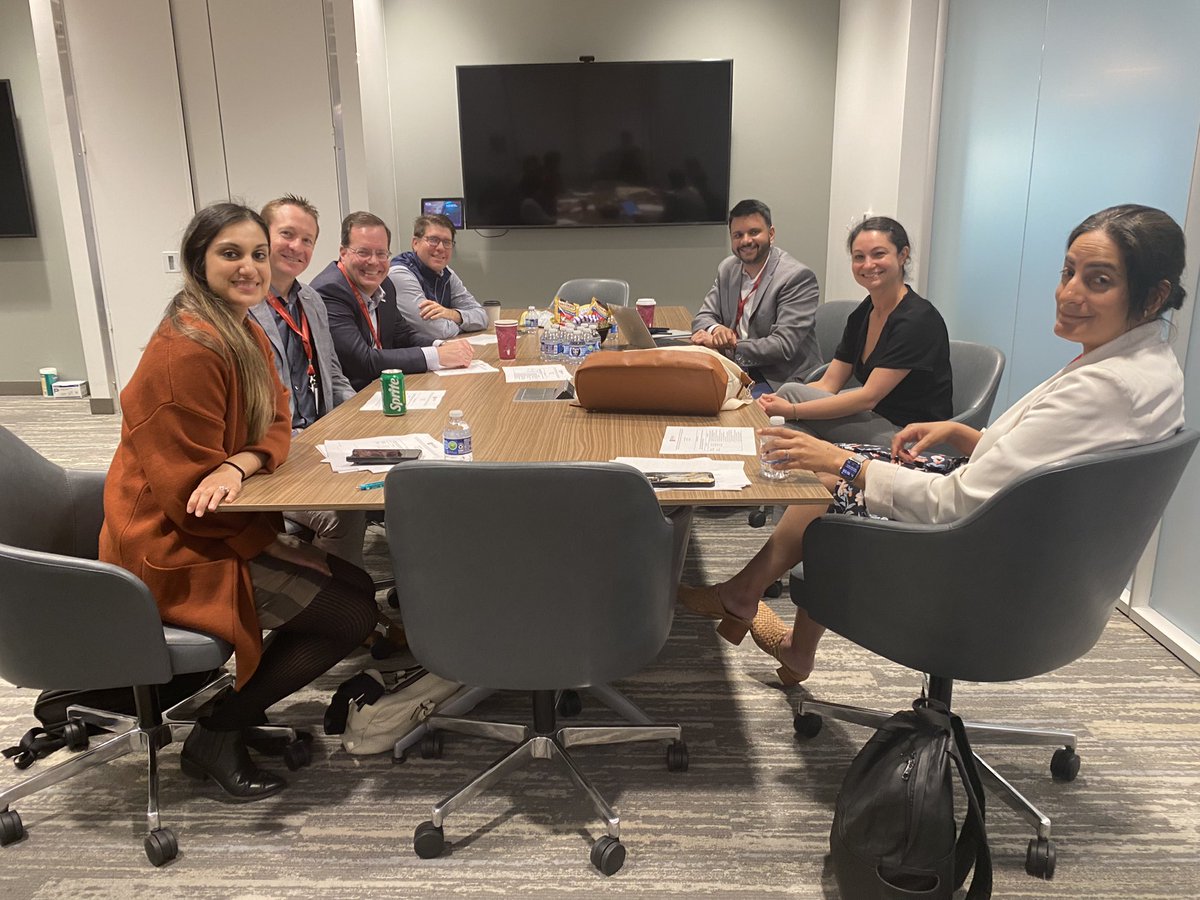 EstherSHKimMD's tweet photo. These brilliant people traveled >42k miles to advance SCAD research &amp; pt care. Life is good when work is meaningful, colleagues are friends, and friends can laugh with you in/about your enormous pantry. Heart, brain, &amp; soul are full. @AtriumSHVI @SCADalliance @iSCADregistry https://t.co/L3MDP9E1cN
