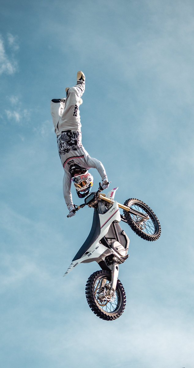 Getting some serious air 🏍️💨 Shot by Dario Uggeri using Sony Alpha 7 IV + 55-210mm F/4.5-6.3 OSS lens at the Motofestival in Switzerland. 59mm | 1/2000s | f4.5 | ISO 200 #SonyAlpha