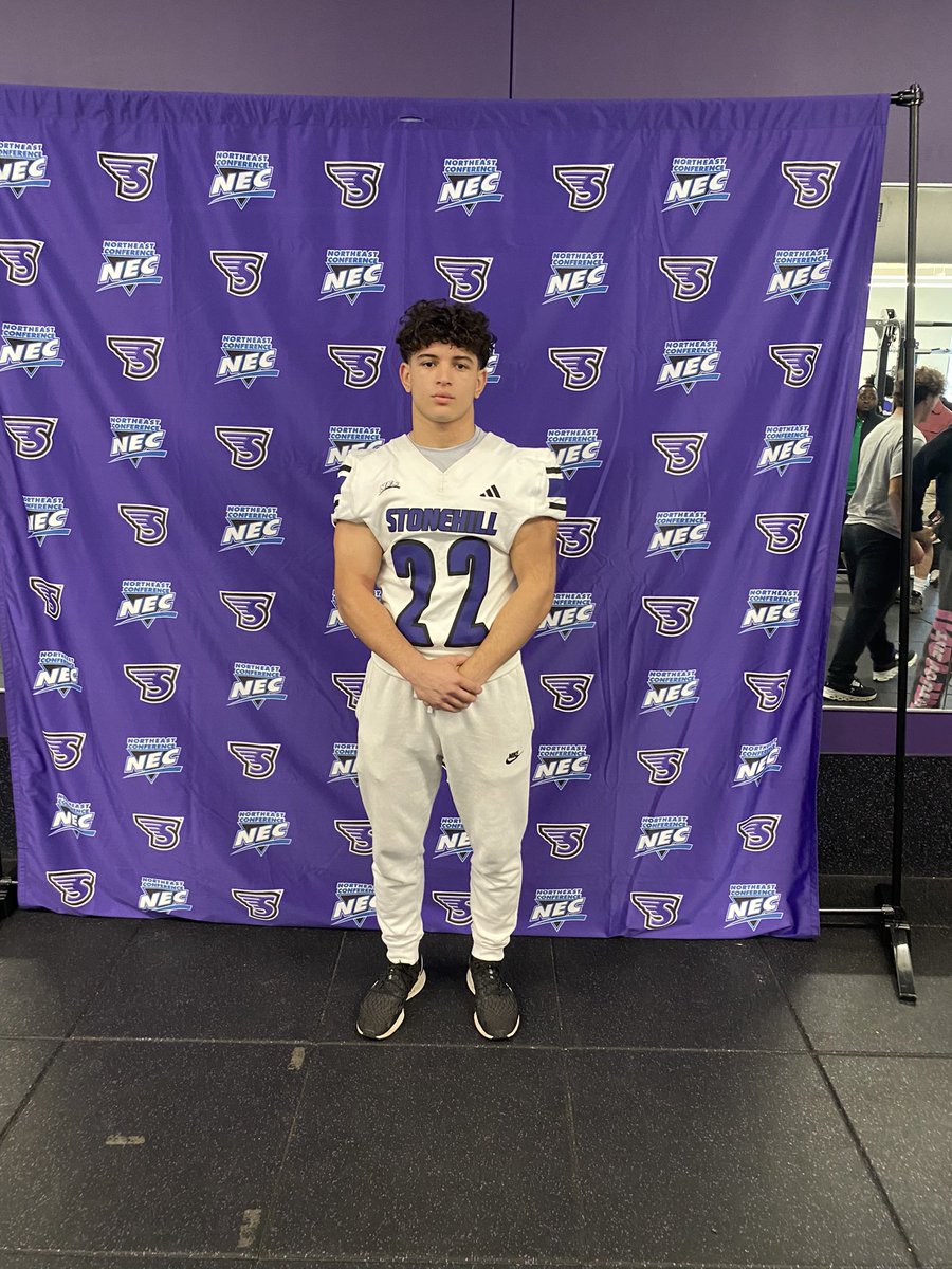 Had a great time visiting Stonehill today, Great Ball! Great Staff! Great environment. Thanks @CoachRandol For the Junior Day invite! #DIG