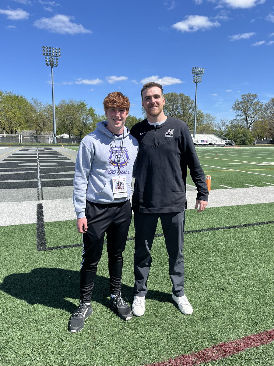 I had a great visit today at @UIndyFB! Thank you @CoachPlum_UINDY and @Coach_Snuggs for making it an awesome experience! I can’t wait to be back. @bloomcarroll_fb @Coach_McKinney0 @twil2323 @CoachTank78