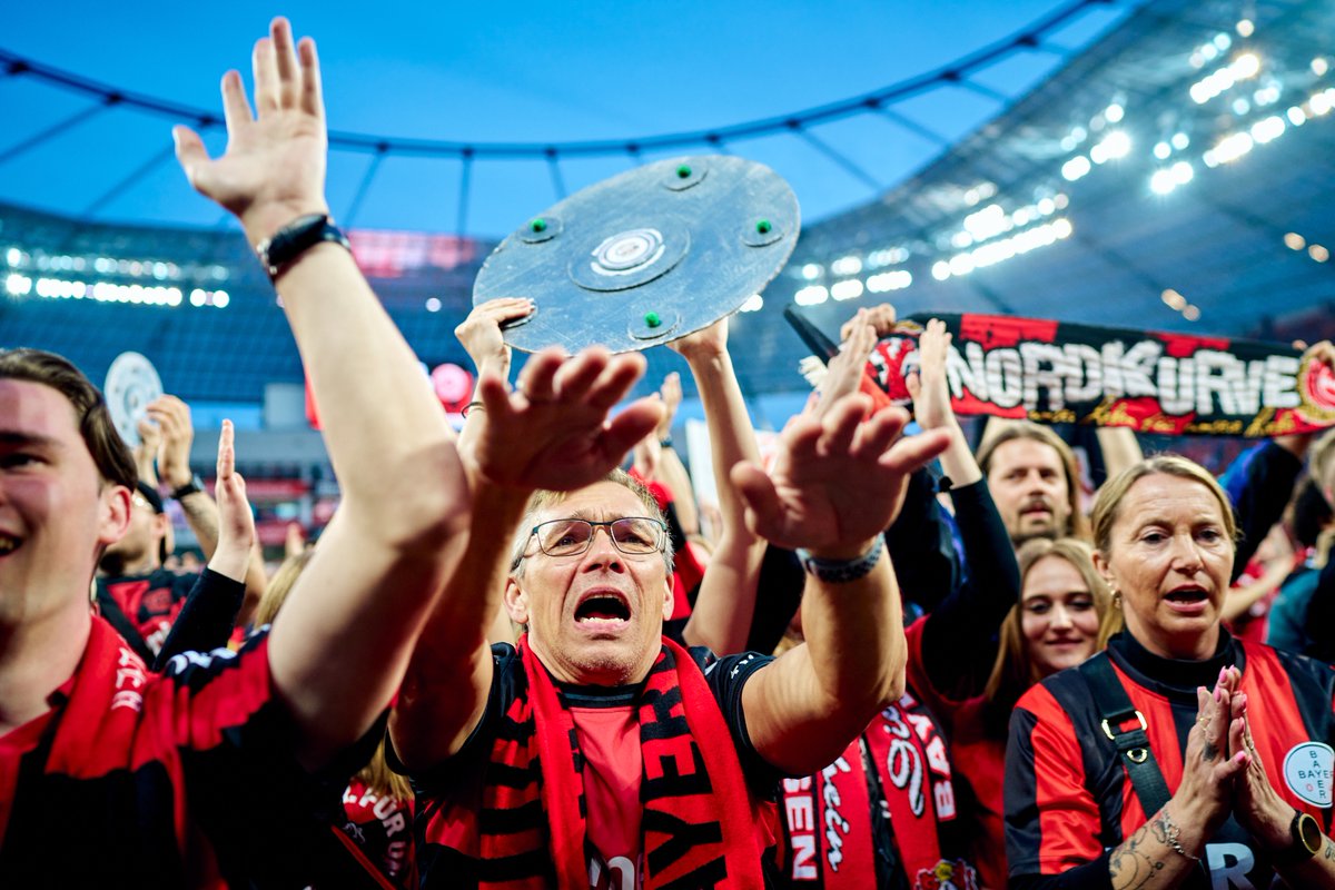 bayer04_es tweet picture