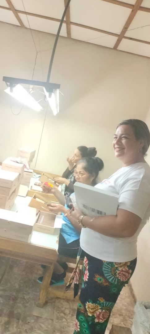 FKCastellanos's tweet photo. Jornada de promoción de salud y proyección comunitaria,desarrollado en el Consejo Popular de Melones con la guía de la directora del área de salud de Santa Lucía, con participación de especialistas de nivel primario y secundario de salud y otros trabajadores de salud en conjunto. https://t.co/CnFay8s1Xe