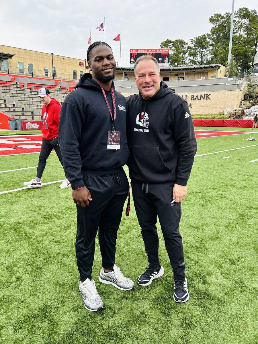 Enjoyed my visit at Astate today. Always great hospitality and atmosphere! @CoachButchJones @CoachHeck_ @RylanStamn @TripCarrico