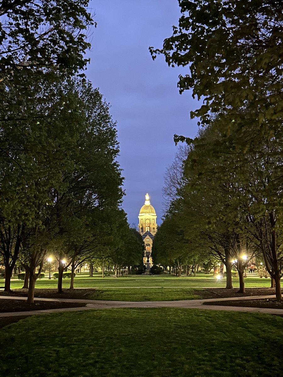 TheOGc1's tweet photo. ~signing off from South Bend…🍀 See you all again in 133 Days… #GOIRISHGO  #HEAVENONEARTH #OURLADY https://t.co/GNtdUkdVIA