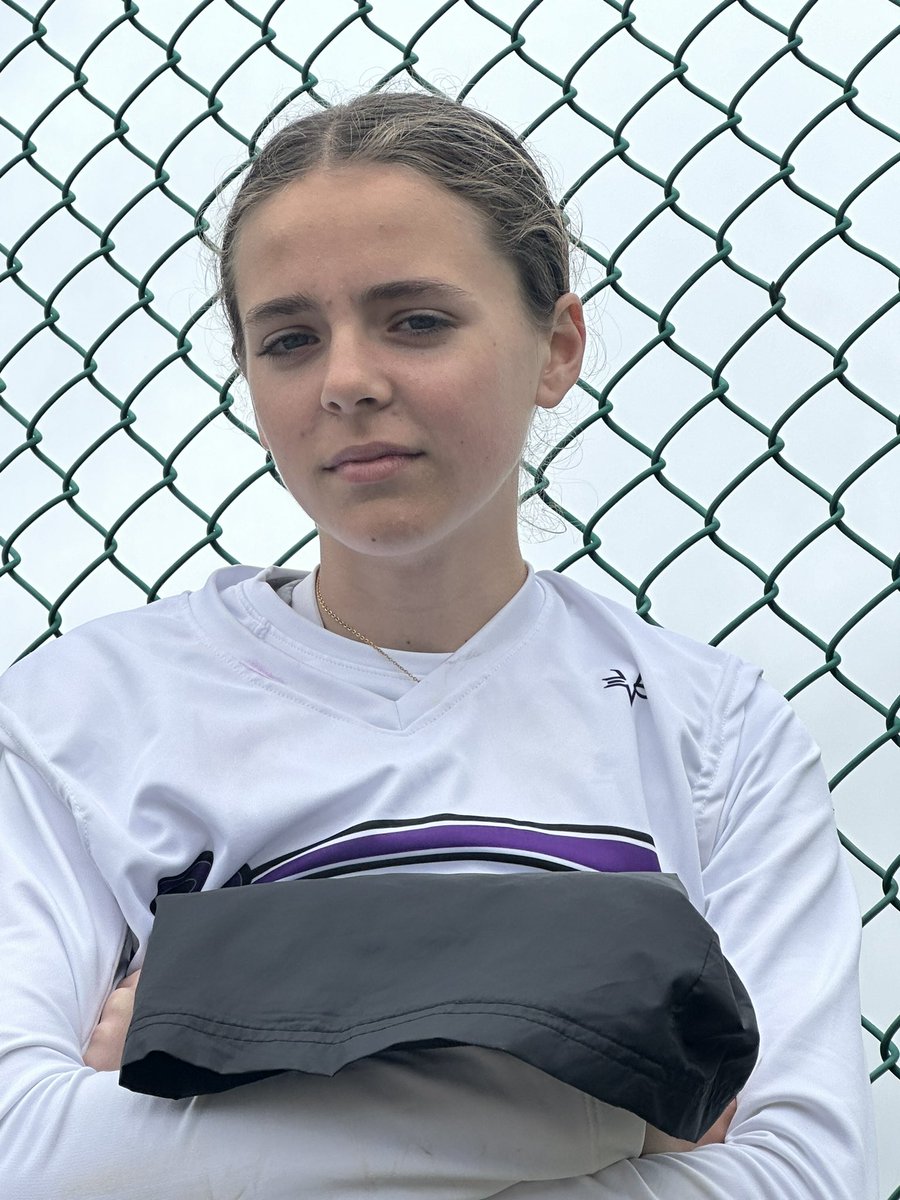 Tbrez3's tweet photo. This girl amazes me! Her hard work and humbleness is truly remarkable! She had three games today and was on fire! At the plate she went 3-3, with a triple, 2-3 and 4-4 scoring a ton of RBIs! Never do I hear her say how well she does, it’s always, I played good. 💜🥎@AElamadicyMD https://t.co/hZoDJCiRaT