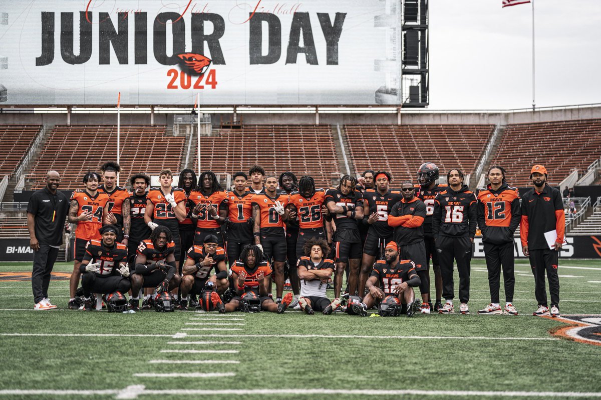 Spring Ball in the books! Proud of these young kings for how they handled this spring. Eyes forward, ten toes down! 🙅🏾‍♂️