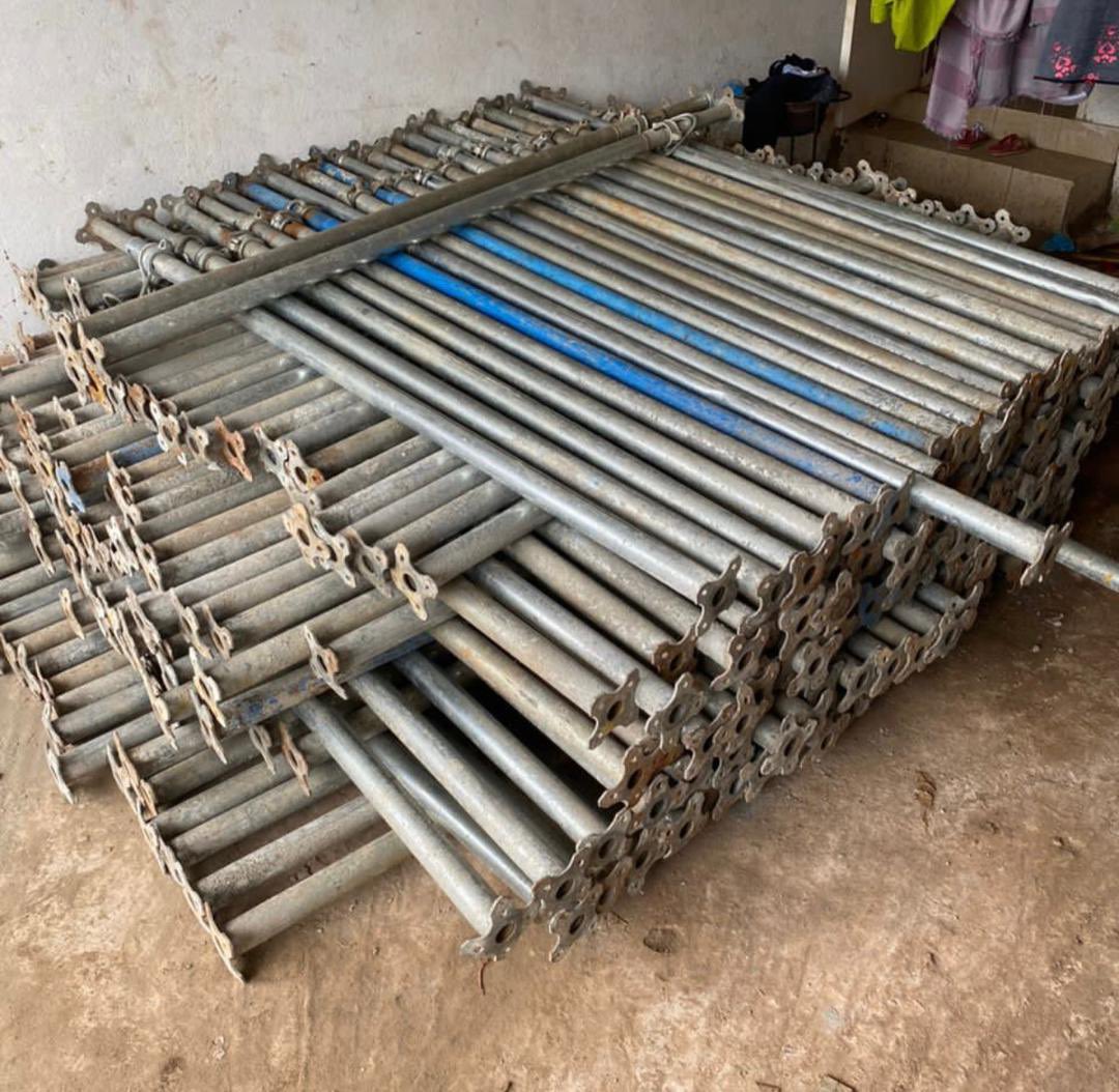 Bonjour avec la magie de X s’il vous plaît aidez moi à vendre mes étés métalliques..
Un prix raisonnable plus 400 pièces…
Retweet pour que je trouve un acheteur 🙏🙏🙏..