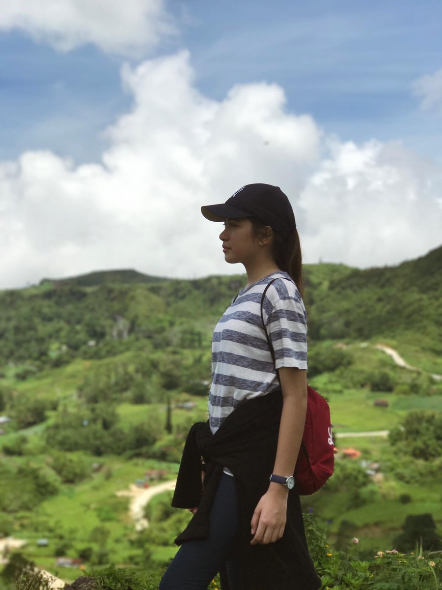 bini_aiah's tweet photo. Pre bini hiking era haha guess how old I was here? https://t.co/Zk045E5vv8