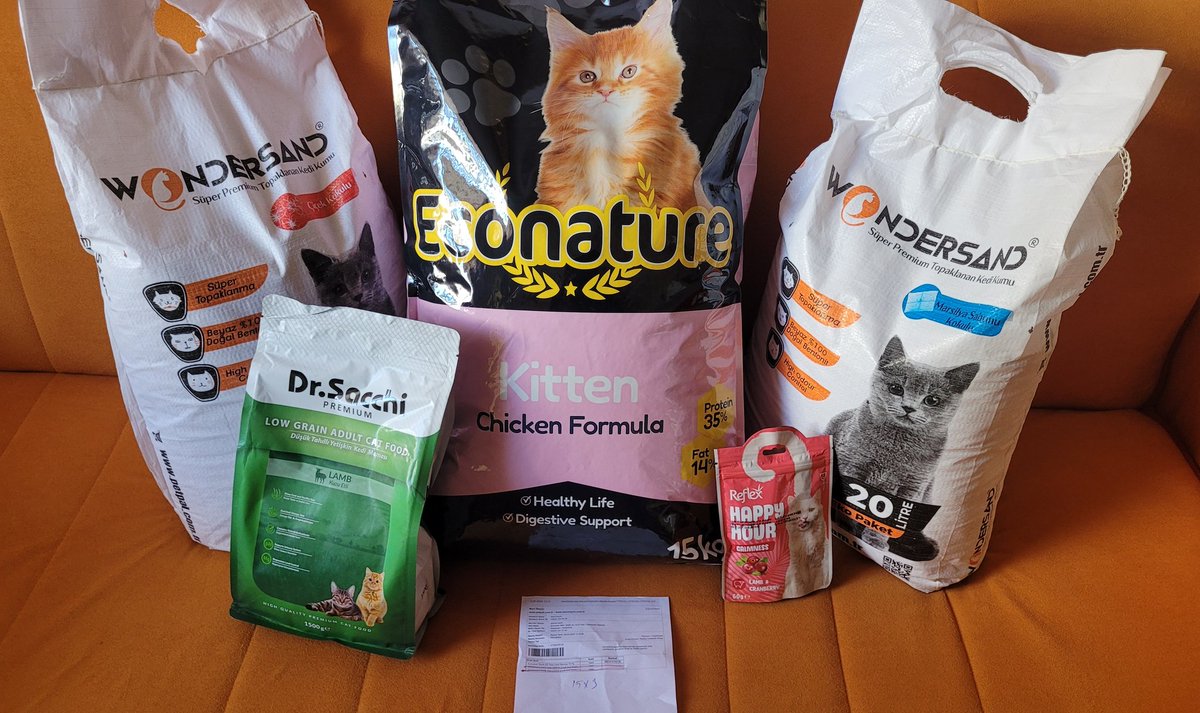 Gm folks! 

It's been a while since I last posted an update. But rest assured, I've been continuously supporting them with or without a hand 💛

Here are the purchases made for stray cats in the last two months.

Receipts and a list of remaning supporters are provided below 🫡✨