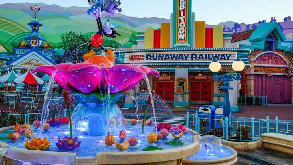 Disneyland California: lttr.ai/ARq2T

#DisneylandCaliforniaStands #ResortSprawls #VastArea #PeterPanSFlight #RadiatorSpringsRacers #ElusiveDiningDeals #TalkingHalloweenParties #EnchantedTikiRoom #TomSawyerIsland #PacePirateSLair