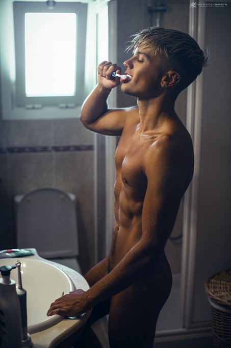 Good morning 🤗😘😈  photo by @karrde_pl 🔥 https://t.co/Gmnf34rDFl<a class="tags" href="/tag/karrde_pl">@karrde_pl</a>