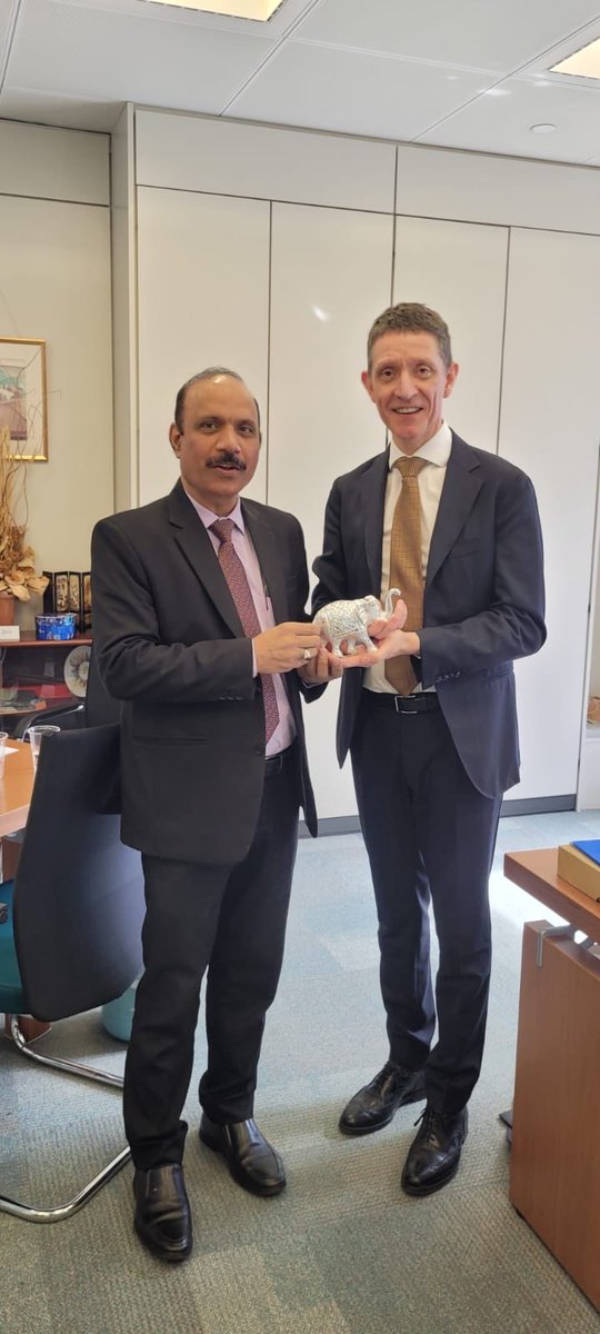 icfa_chairman's tweet photo. Successfully completed a week long travel to Ireland, Netherlands and UK. In London presented memento to Arnaud Petit, ED, IGC, after exchanging MoU document between IGC and MoU. The two organisations are hosting *Dubai Grains Week* and *GrainsWorld Expo* 25-28 Nov in Dubai. https://t.co/lrqDskhwzS
