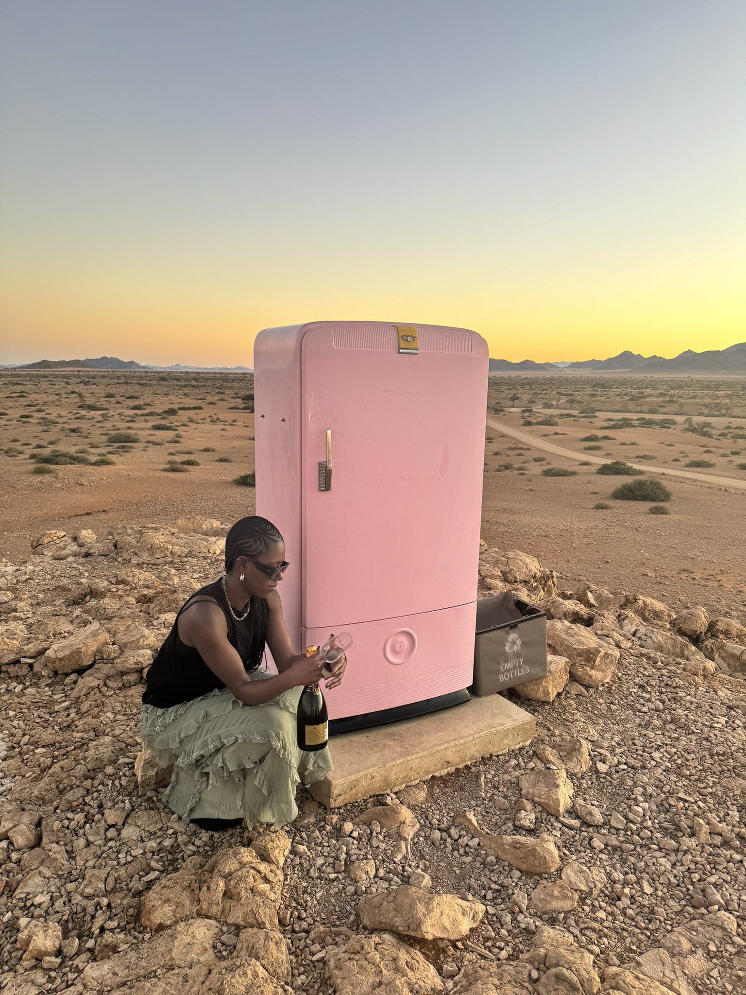 Frieda Lukas on X: "The Desert Grace part of the @GondwanaLodges 🇳🇦. 🌸  The pink fridge stands defiantly in the middle of nowhere, stocked with  chilled drinks. A splash of color against