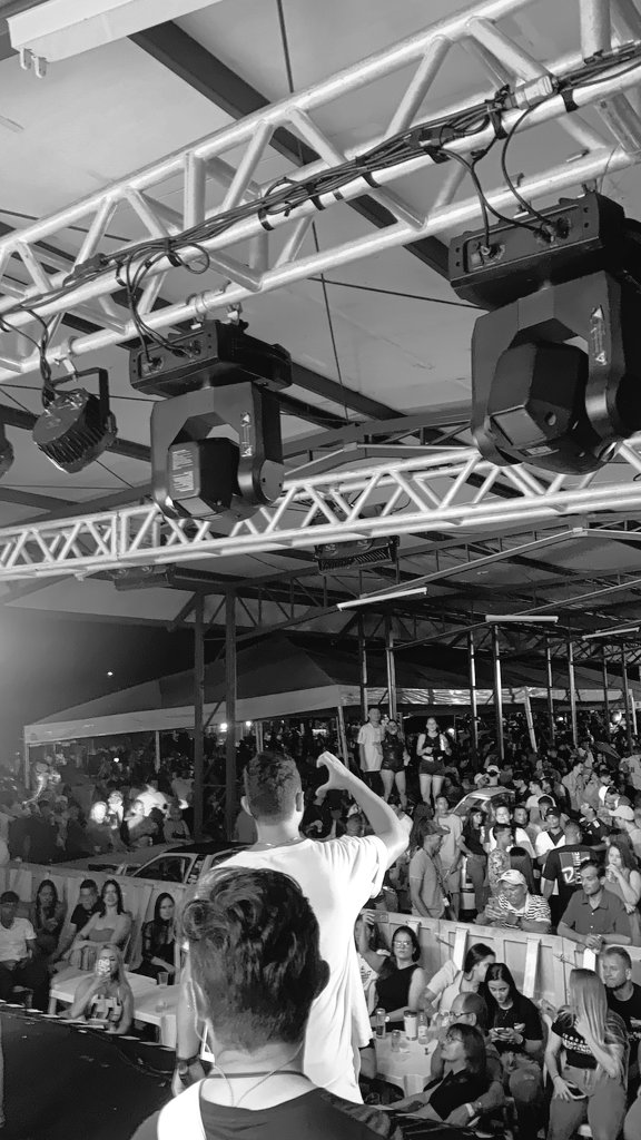 danielreis___'s tweet photo. Obrigado Goiânia! ♥️🇧🇷 https://t.co/G5fMIUoJCq