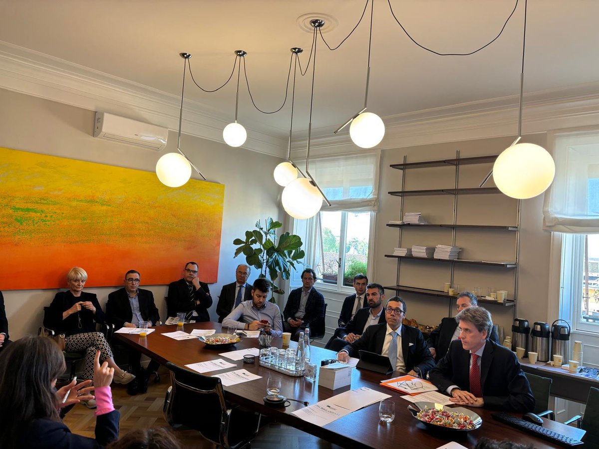 ⭐️ Ringrazio per l'invito alla #ESG Breakfast di martedì, moderata da Daniele Giombini 

🔥 Interessante dibattito e tanti spunti emersi! È stato un piacere confrontarsi con Valentina Morelli  di Edison e Silvia Lunghi  di PwC sui temi #sostenibilità, #rischio #ESG, #SFDR #CSRD