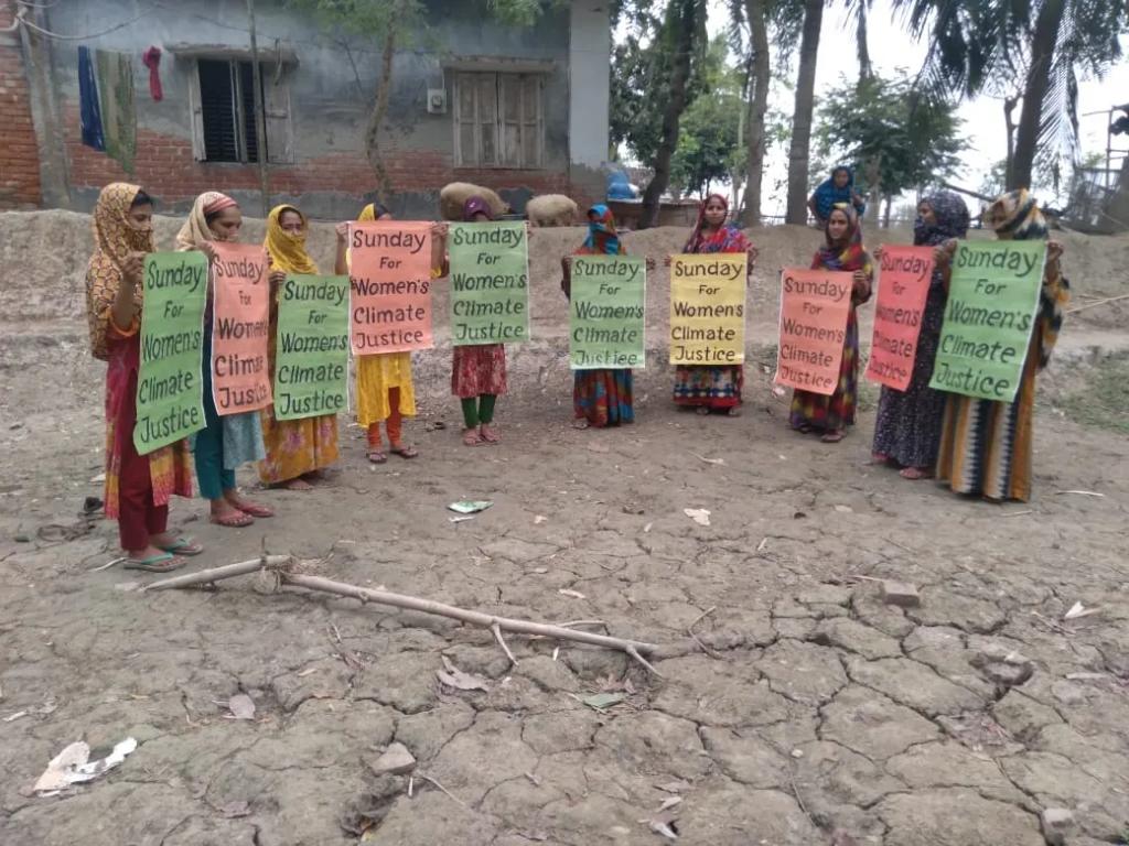 BinduWomen's tweet photo. "The world is heating. There are no other causes; only climate change is responsible. Time is running out. The only solution is action. Climate Justice Now. Women are directly affected by climate change. #JusticeForWomen.
Women's Climate Strike -197
#1point5 https://t.co/8dENYE5O01