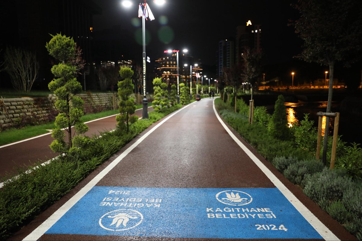 Baharda canlanan doğası, yeşil alanları, bisiklet ve yürüyüş yolu, Can Dostlar Pati Parkı, çocuk bahçesi ve dinlenme noktalarıyla 6 km uzunluğunda 'yeşil bir koridor'💚 📍Kâğıthane Belediyesi Yeşil Vadi Bisiklet ve Yürüyüş Yolu. #KalbimizKağıthane